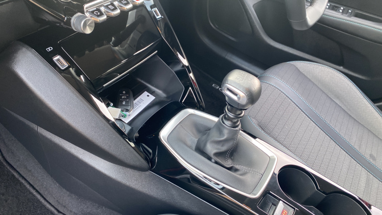 Peugeot 208 1.2 PureTech 100 Allure 5dr Petrol Hatchback